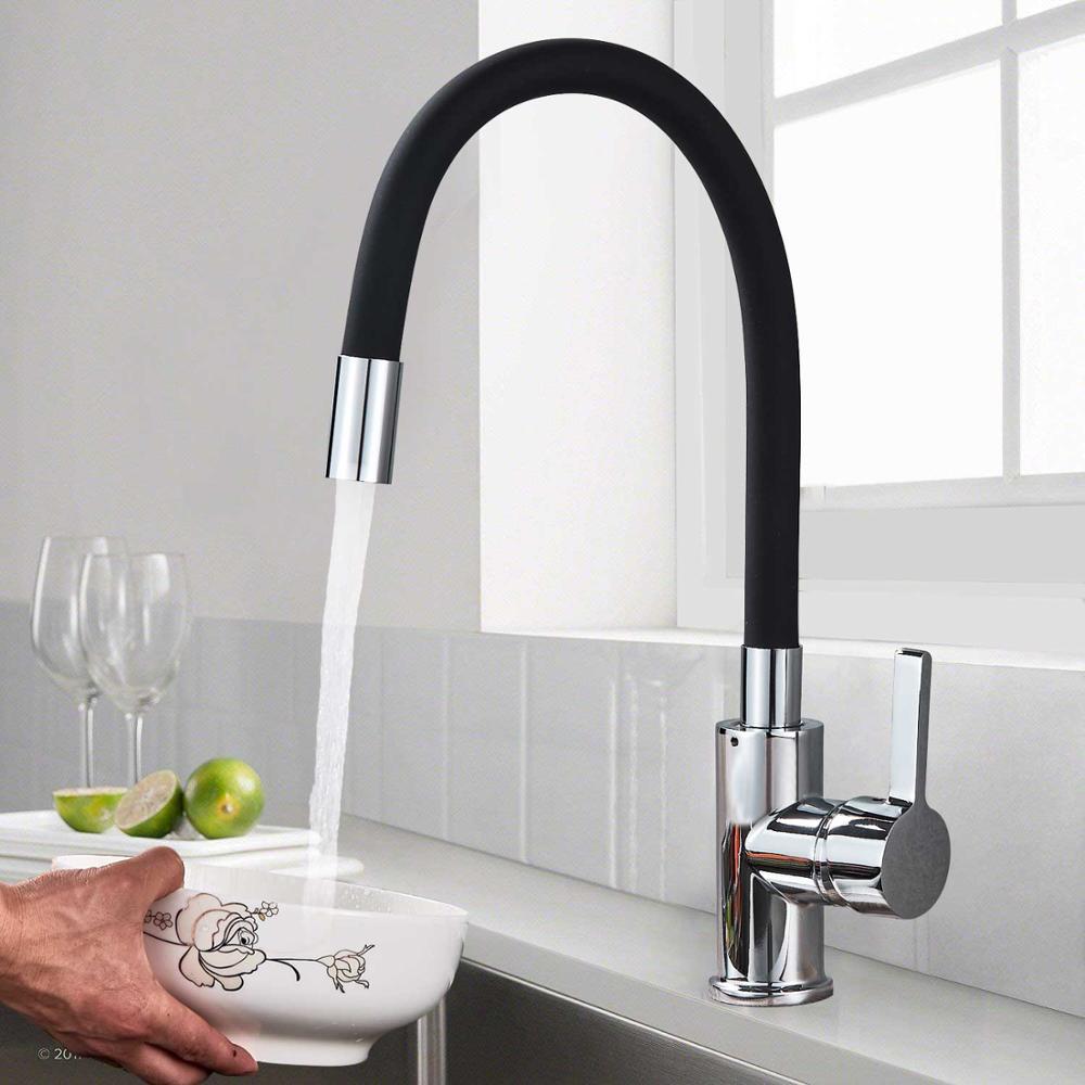 Universal 360 degree rotating faucet